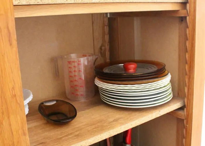 Casa vacanze Mitoyenne Avec Terrasse, Piscine Et Parking à Proximité De La Et Du Centre - Fr-1-607-27 Agde